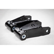 Load image into Gallery viewer, Cognito 20-25 Chevrolet Silverado 2500 HD 1in Drop Leaf Spring Shackle
