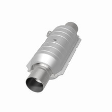 Load image into Gallery viewer, Magnaflow Conv Univ 2.25 HM Angled O2
