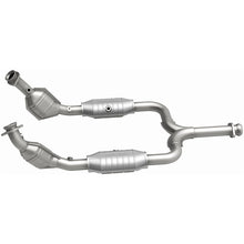 Load image into Gallery viewer, MagnaFlow Conv DF 99-04 Ford Mustang 3.8L

