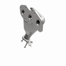 Load image into Gallery viewer, MagnaFlow Converter Direct Fit 07-15 Toyota Sienna 3.5L
