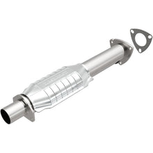 Load image into Gallery viewer, MagnaFlow Conv DF 95-98 GM S10 Pickup 4.3L
