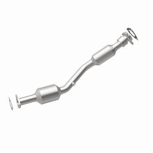 Load image into Gallery viewer, Magnaflow 08-10 Saturn Vue 2.4L Direct Fit Converter
