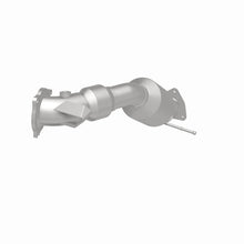 Load image into Gallery viewer, MagnaFlow 13-15 Land Rover LR2 2.0L CARB Compliant Direct Fit Catalytic Converter
