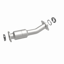 Load image into Gallery viewer, Magnaflow 12-15 Toyota Sienna 3.5L Direct Fit Converter
