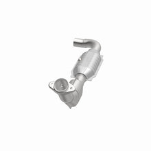Load image into Gallery viewer, MagnaFlow Conv DF 99-00 Expedition 4.6 2WD DS
