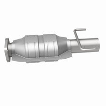 Load image into Gallery viewer, MagnaFlow Conv DF 95-02 Continental 4.6L rear
