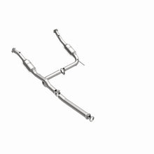 Load image into Gallery viewer, MagnaFlow Conv. DF 3/04-05 Ford Explorer 4.0L / 3/04-05 Mercury Mountaineer Y-Pipe Assembly
