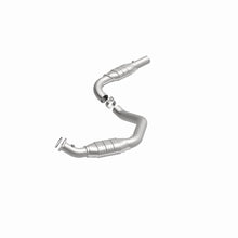 Load image into Gallery viewer, Magnaflow 2006 Chevrolet Express 2500 4.8L Direct Fit Converter
