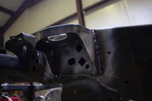 Load image into Gallery viewer, Rust Buster 09-14 Ford F150 Crew Cab Rear Cab Mount - Right Side
