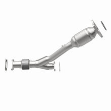 Load image into Gallery viewer, Magnaflow 05-06 Chevrolet Malibu 3.5L Direct Fit Converter
