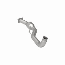 Load image into Gallery viewer, MagnaFlow Conv. DF 01-05 GM Silv/Sierra 6.6L
