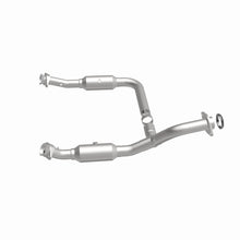 Load image into Gallery viewer, Magnaflow 2006 Ford Explorer 4.6L Direct Fit Converter
