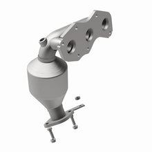 Load image into Gallery viewer, MagnaFlow Converter Direct Fit 07-15 Toyota Sienna 3.5L
