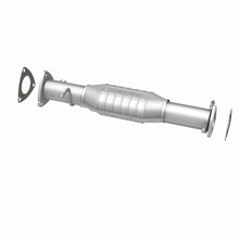 Load image into Gallery viewer, MagnaFlow Conv DF 96-97 GM S10 Pickup 4.3L
