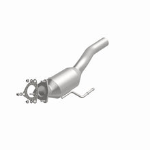 Load image into Gallery viewer, Magnaflow 04-06 Volkswagen Touareg 3.2L Direct Fit Converter
