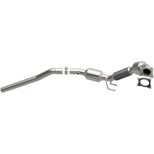 Load image into Gallery viewer, Magnaflow 14-17 Volkswagen Tiguan 2.0L Direct Fit Converter
