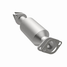 Load image into Gallery viewer, Magnaflow 10-13 Hyundai Santa Fe 2.4L Direct Fit Converter
