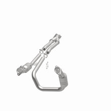 Load image into Gallery viewer, Magnaflow 15-17 Ford Transit-150 3.7L Direct Fit Converter

