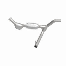 Load image into Gallery viewer, MagnaFlow Conv DF 97-98 Ford F-150 Pickup 4.2L P/S 4WD
