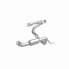Load image into Gallery viewer, Magnaflow DF Converter 05-11 Toyota Tacoma 4.0L
