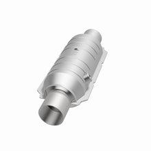 Load image into Gallery viewer, Magnaflow Conv Univ 2.25 HM Angled O2
