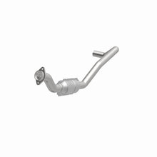 Load image into Gallery viewer, MagnaFlow Conv DF 04-05 Dodge RAM 1500 Pickup 3.7L (Inc 4WD 4.7L) D/S
