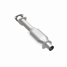 Load image into Gallery viewer, MagnaFlow Conv DF 95-98 GM S10 Pickup 4.3L
