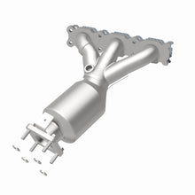 Load image into Gallery viewer, MagnaFlow Exhaust Products Catalytic Converter with Integrated Exhaust Manifold MagnaFlow Exhaust Products Catalytic Converter with Integrated Exhaust Manifold 22-174
