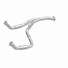 Load image into Gallery viewer, Magnaflow 2011 Chevrolet Silverado 2500 HD 6.0L Direct Fit Converter
