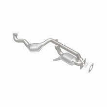 Load image into Gallery viewer, MagnaFlow Conv DF 95-97 Continental 4.6 front

