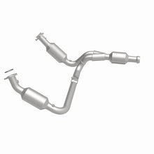 Load image into Gallery viewer, Magnaflow 09-13 Chevrolet Silverado 1500 5.3L Direct Fit Converter
