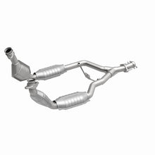 Load image into Gallery viewer, MagnaFlow Conv DF 96-98 Ford Mustang 3.8L
