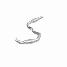 Load image into Gallery viewer, Magnaflow 2006 Chevrolet Express 2500 4.8L Direct Fit Converter

