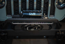 Load image into Gallery viewer, DV8 Offroad 20in Halo Elite Single Row Light Bar with Accent Light - White/Amber
