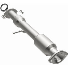 Load image into Gallery viewer, Magnaflow 14-15 Toyota Highlander 3.5L Direct Fit Converter
