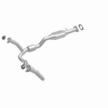 Load image into Gallery viewer, MagnaFlow Conv DF S10 Pickup 01-03 6 4.3L

