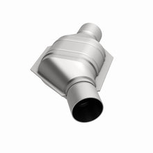 Load image into Gallery viewer, MagnaFlow Conv Univ 2.50inch Angled Inlet FED

