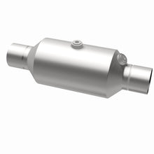 Load image into Gallery viewer, Magnaflow 2.25 w/dual O2 5in. Spun Universal Converter
