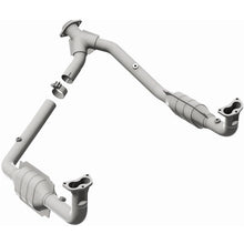 Load image into Gallery viewer, MagnaFlow Conv DF 97 Land Rover Defender 90 4.0L Y-Pipe Assy / 96-99 Discovery 4.0L Y-Pipe Assy
