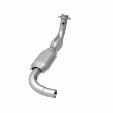 Load image into Gallery viewer, MagnaFlow Conv DF 97-98 Ford Exped 4.6L D/S
