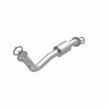 Load image into Gallery viewer, Magnaflow 13-15 Toyota RAV4 2.5L Direct Fit Converter
