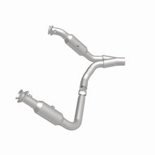Load image into Gallery viewer, Magnaflow 2009 Dodge Ram 1500 5.7L Direct Fit Converter
