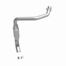 Load image into Gallery viewer, MagnaFlow Conv DF 99 GM Express Van DS 5.7L
