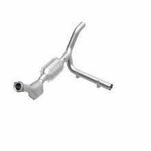 Load image into Gallery viewer, MagnaFlow Conv DF 97-98 Ford F-150 Pickup 4.2L P/S 4WD

