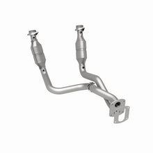 Load image into Gallery viewer, MagnaFlow Conv DF 05-07 Ford F250/F350 5.4L
