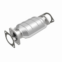 Load image into Gallery viewer, MagnaFlow 02-04 Infiniti I35 3.5L / 02-03 Nissan Maxima 3.5L Rear Underbody D/F Catalytic Converter
