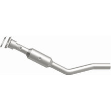 Load image into Gallery viewer, Magnaflow 12-17 Dodge Journey 2.4L Direct Fit Converter
