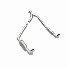 Load image into Gallery viewer, MagnaFlow Conv DF 94-95 Disc./Defender 3.9L
