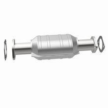 Load image into Gallery viewer, MagnaFlow Catalytic Converter DF 98-00 Nissan Frontier 2.4L Rear
