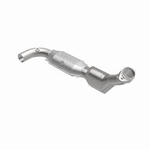 Load image into Gallery viewer, MagnaFlow Conv DF F150 Truck 97-98 V8 4.6L 2W
